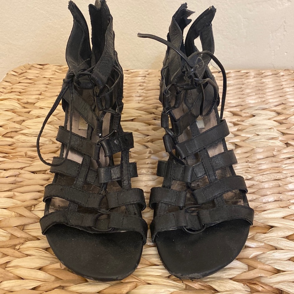 Steve Madden Black Wedges